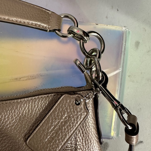 Like new Coach Elle Hobo Metallic Nude Silvertone F38051 Leather Crossbody - Picture 10 of 13